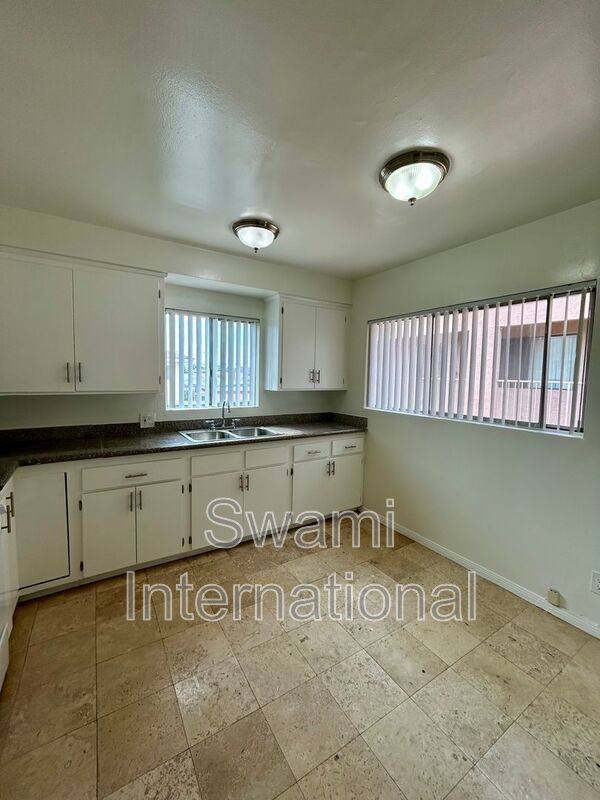 Apartment for rent at 12645 Ramona Ave #J, Hawthorne, CA 90250