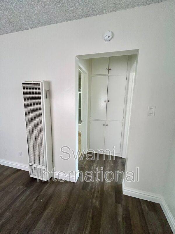 Apartment for rent at 12645 Ramona Ave #J, Hawthorne, CA 90250