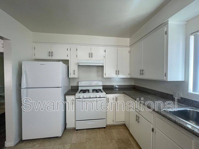 Apartment for rent at 12645 Ramona Ave #J, Hawthorne, CA 90250