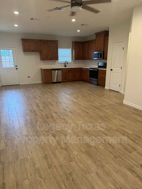 House for rent at 2323 Cr 704 B, Cleburne, TX 76031