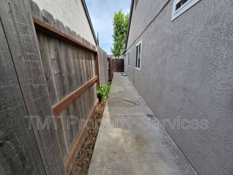 House for rent at 2234 Wall St, Stockton, CA 95206