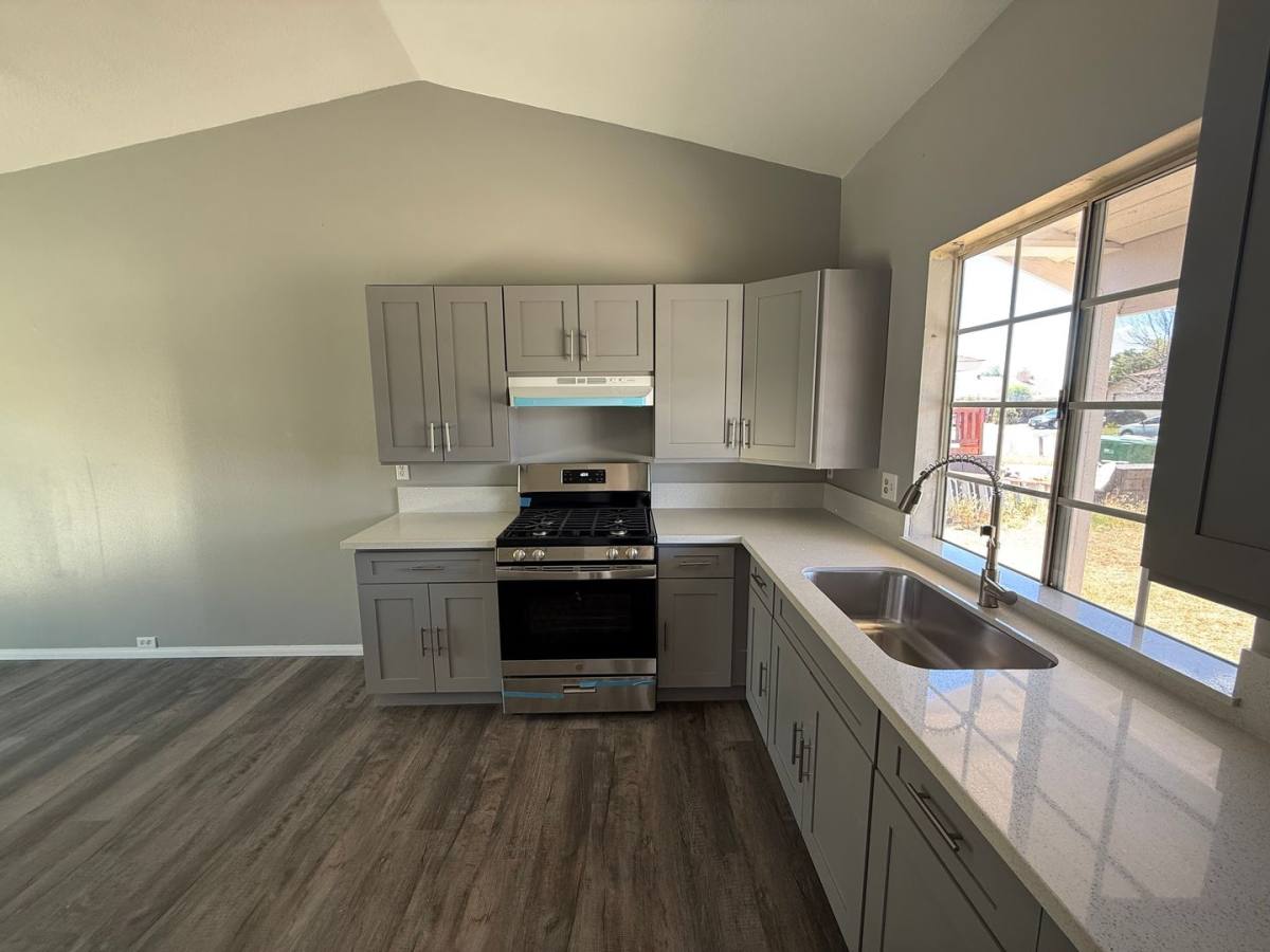 House for rent at 44466 Meadow Grove St, Hemet, CA 92544