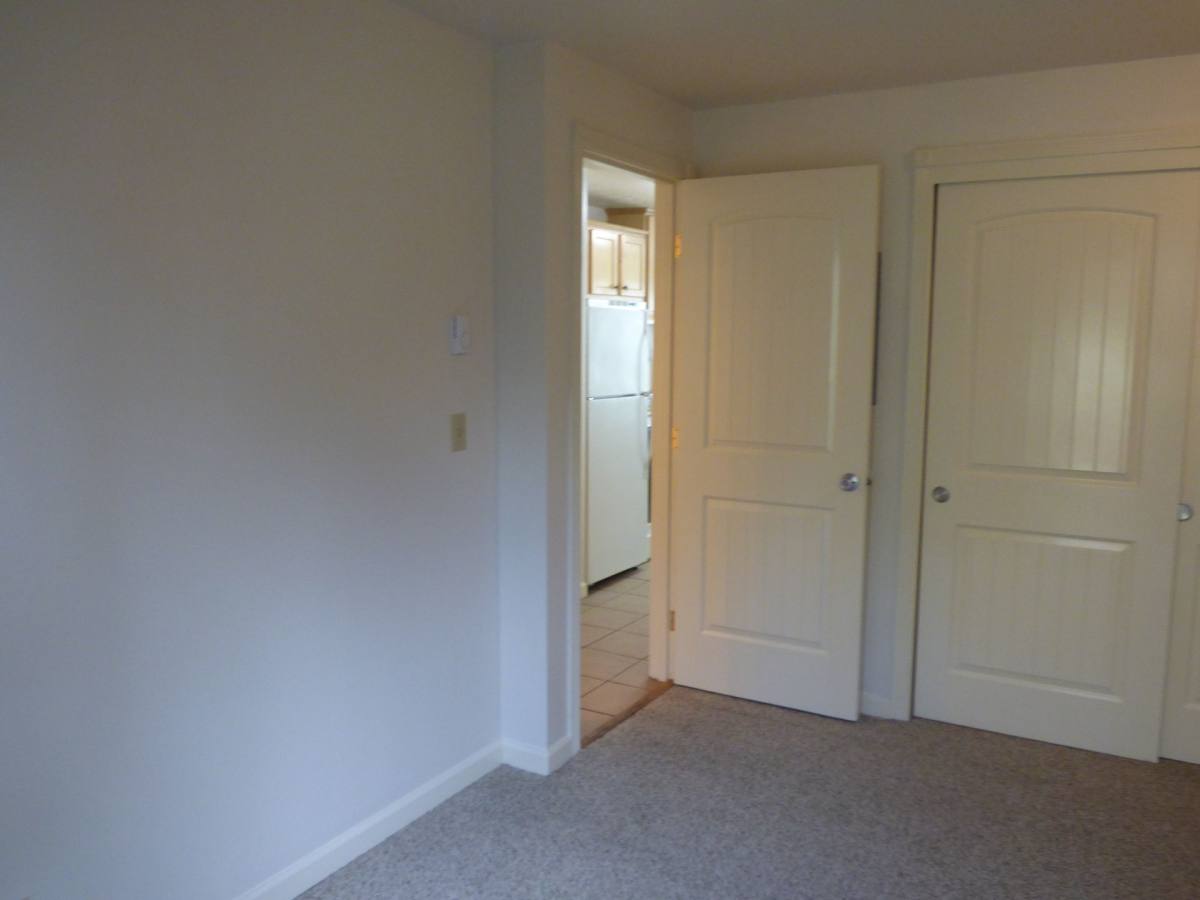 Apartment for rent at 3361 Crawford St SE A-F, Salem, OR 97302