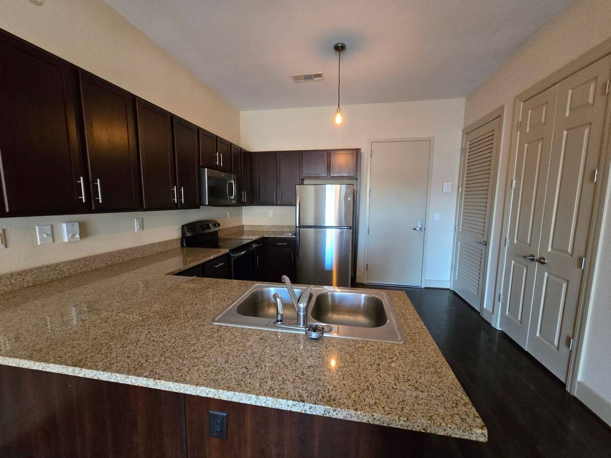 Apartment for rent at 79 Commerce St, Montgomery, AL 36104