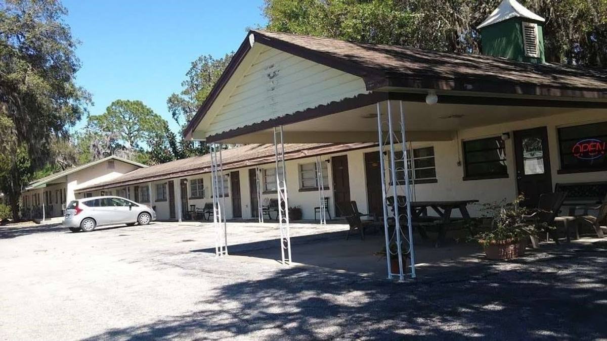 Apartment for rent at 21726 Highway 27, Leesburg, FL 34748