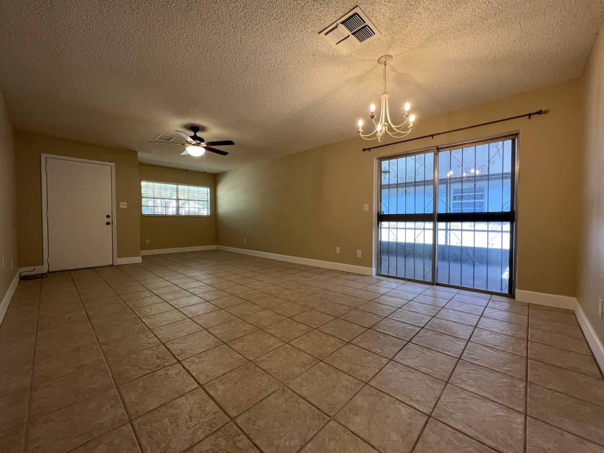 House for rent at 529 Hibiscus Way, Orlando, FL 32807