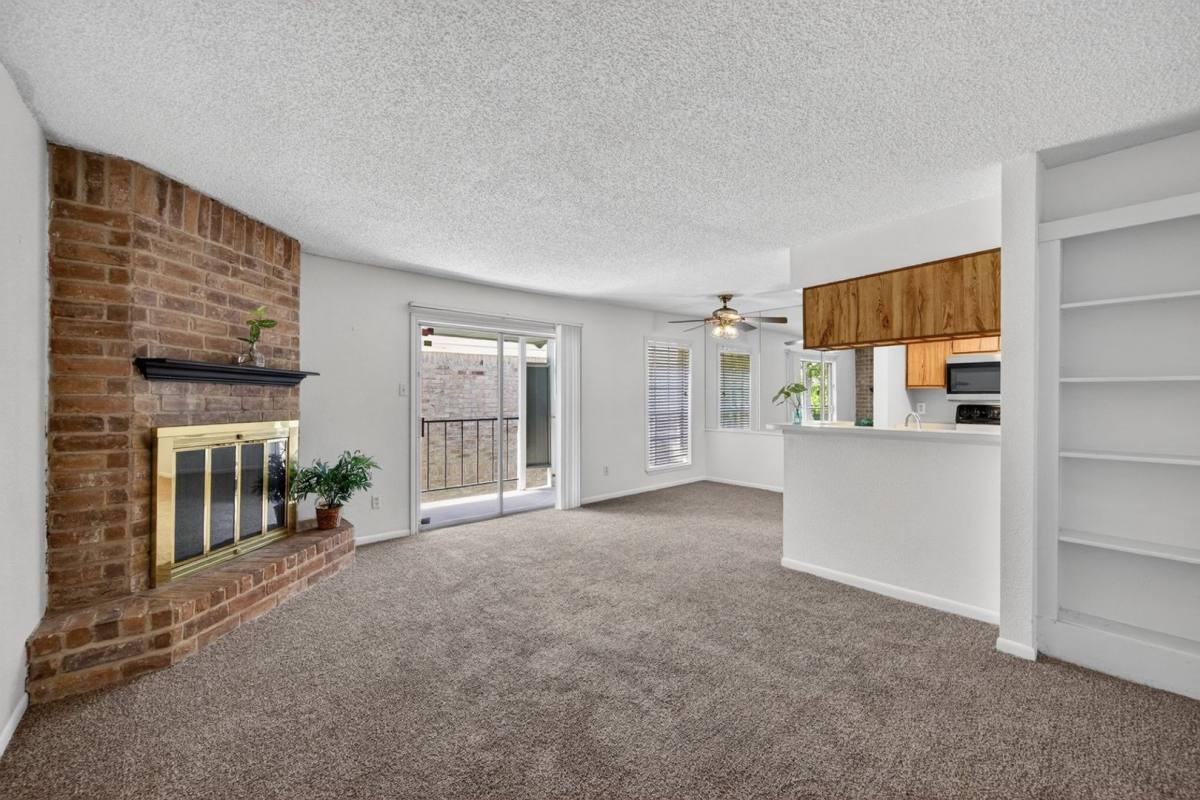 Condo for rent at 2800 Jeanetta St, Houston, TX 77063