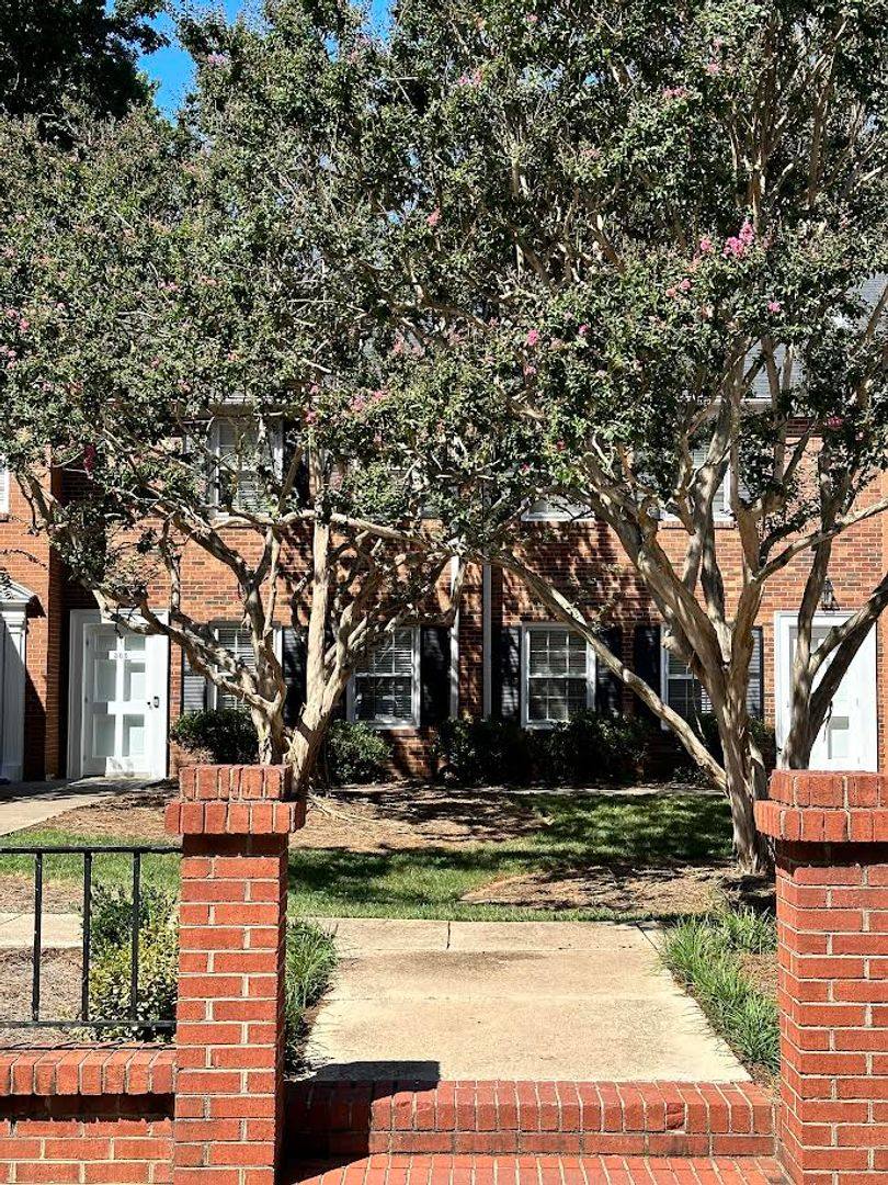 Townhouse for rent at 305 Hanover Arms, Winston Salem, NC 27104