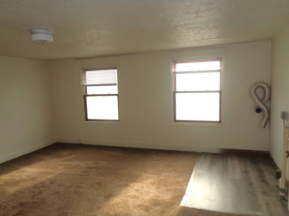 Apartment for rent at 746 Rose, Lincoln, NE 68502