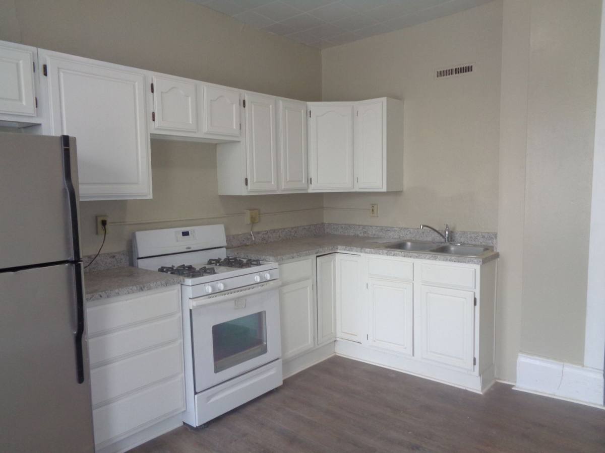 Apartment for rent at 746 Rose, Lincoln, NE 68502