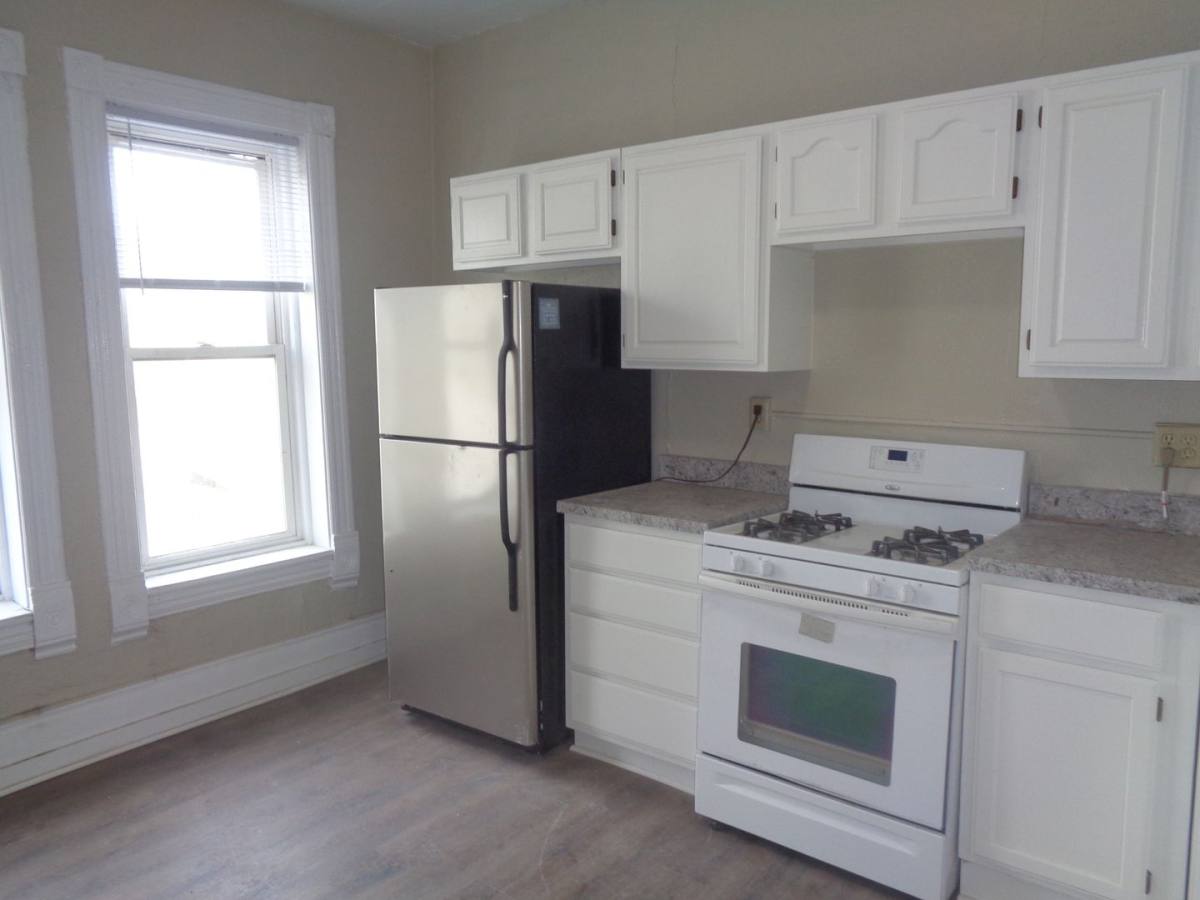 Apartment for rent at 746 Rose, Lincoln, NE 68502