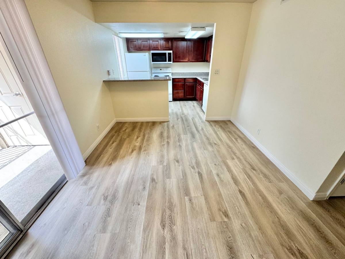 Condo for rent at 5422 River Glen Dr #BLDG 135, Las Vegas, NV 89103