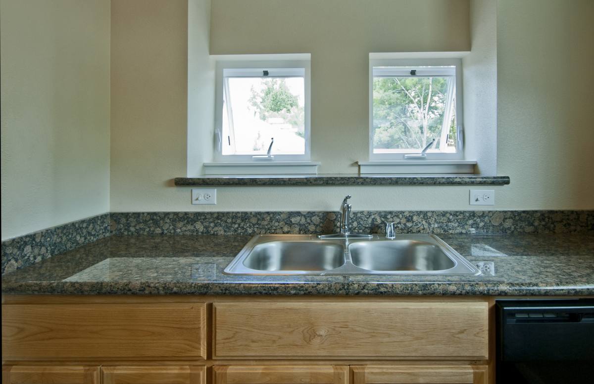Townhouse for rent at 840 W 6th St, Chico, CA 95928