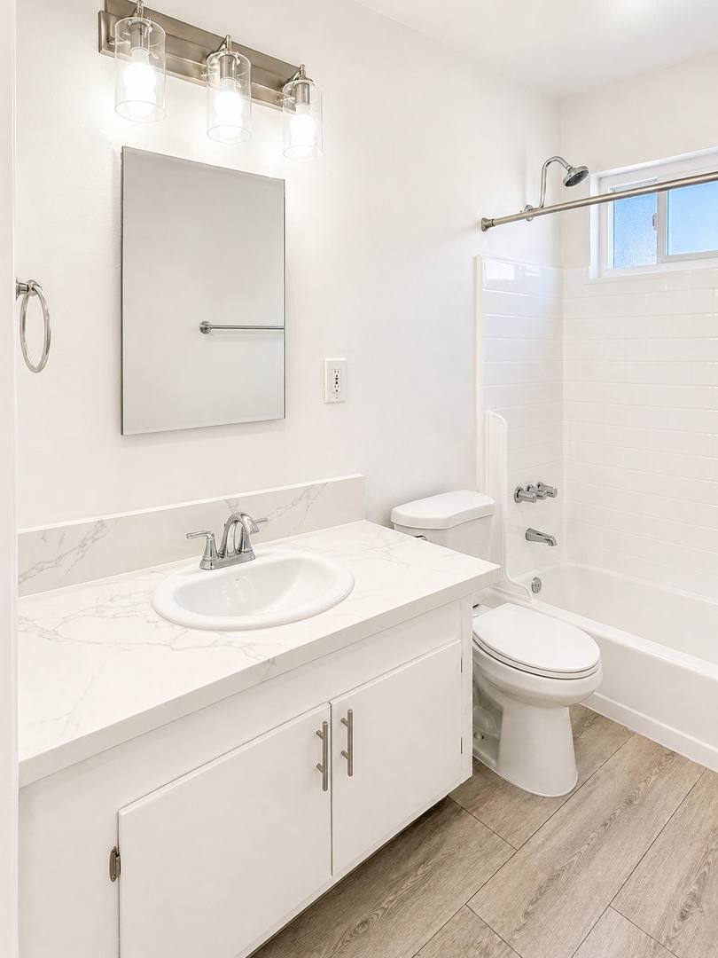 Apartment for rent at 16120 Van Ness Ave, Torrance, CA 90504