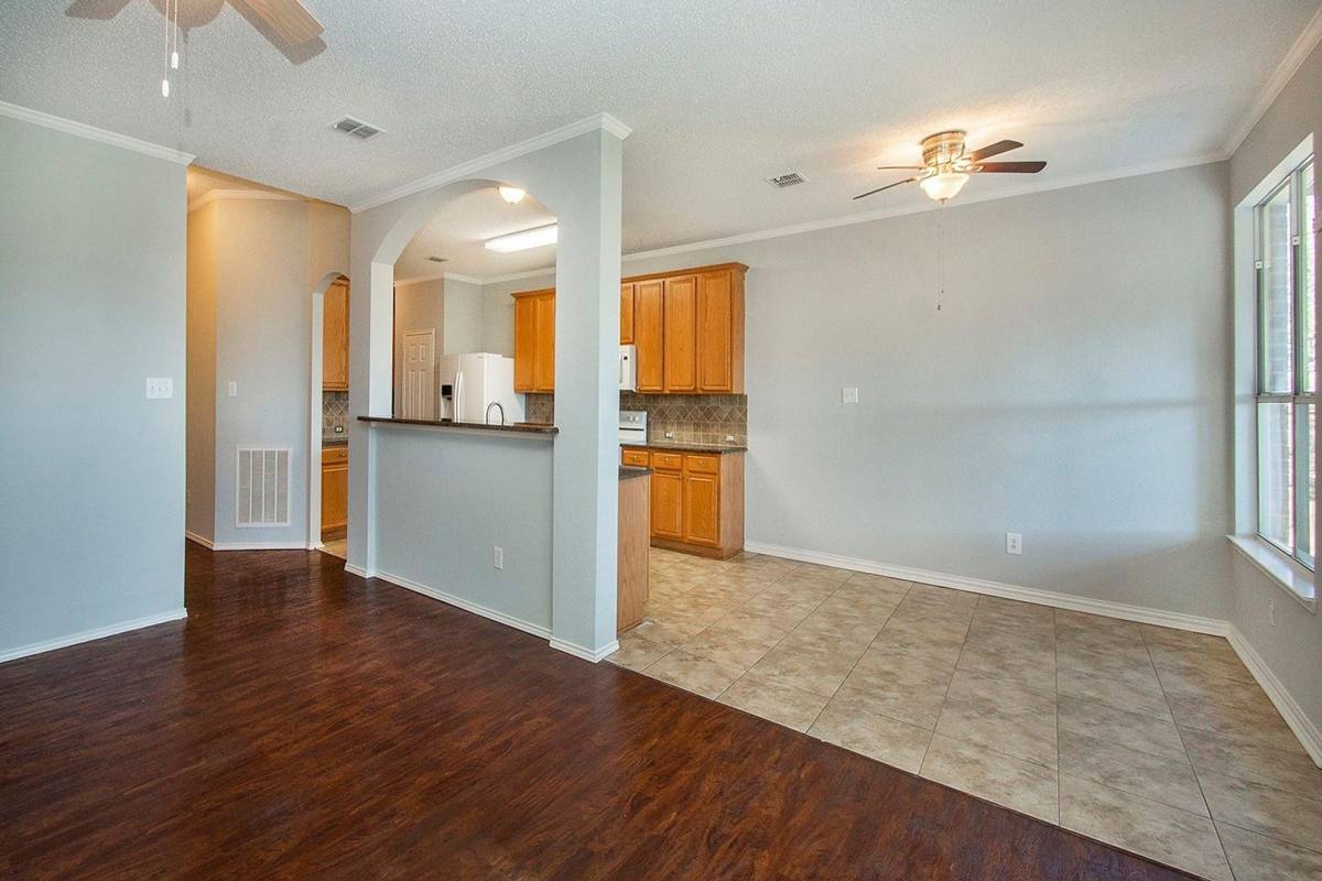 House for rent at 406 Leameadow Dr, Allen, TX 75002