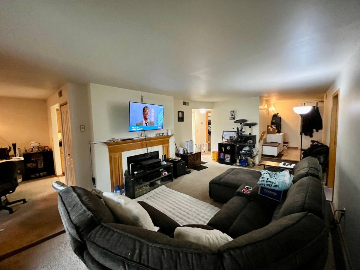 Apartment for rent at 5200 N Diversey, Milwaukee, WI 53217