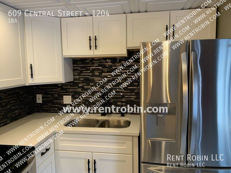 Condo for rent at 609 Central St #1204, Kansas City, MO 64105