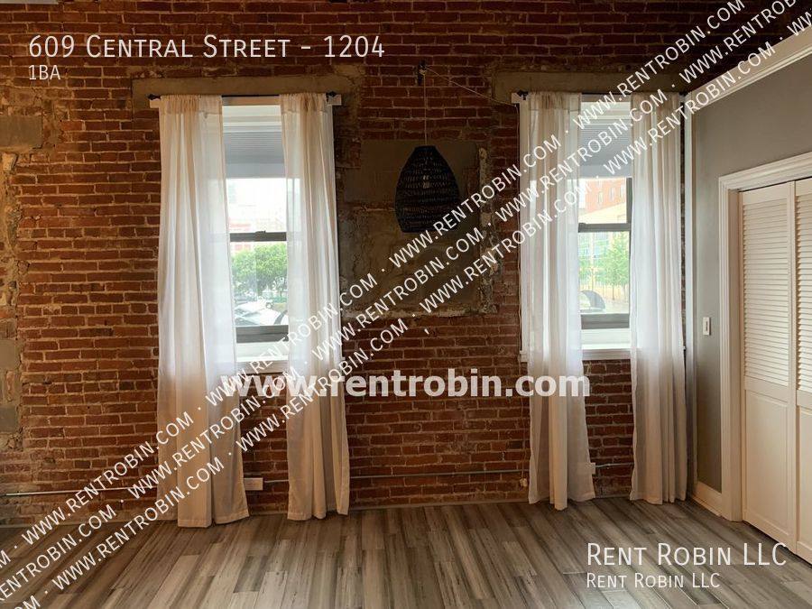 Condo for rent at 609 Central St #1204, Kansas City, MO 64105