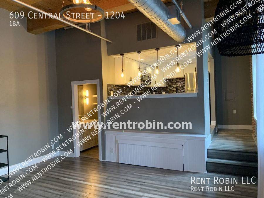 Condo for rent at 609 Central St #1204, Kansas City, MO 64105