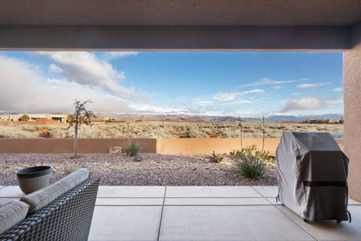 House for rent at 5454 Copper Cliffs Way, Hurricane, UT 84737