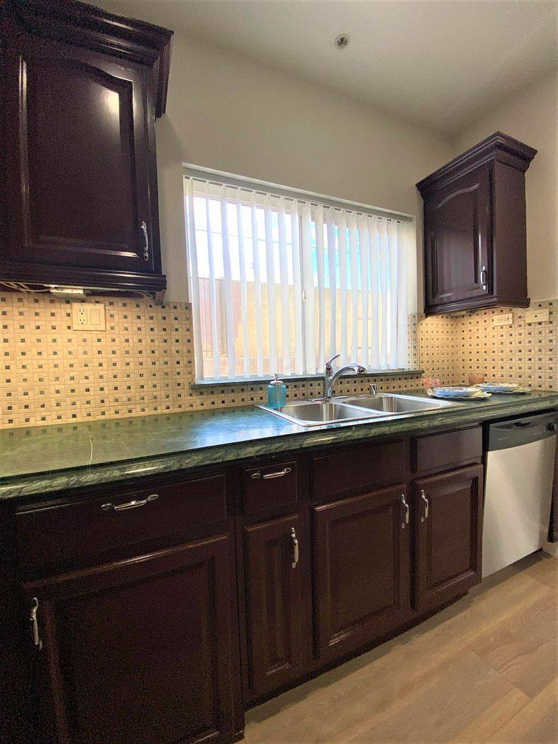 Apartment for rent at 1467 S Holt Ave, Los Angeles, CA 90035