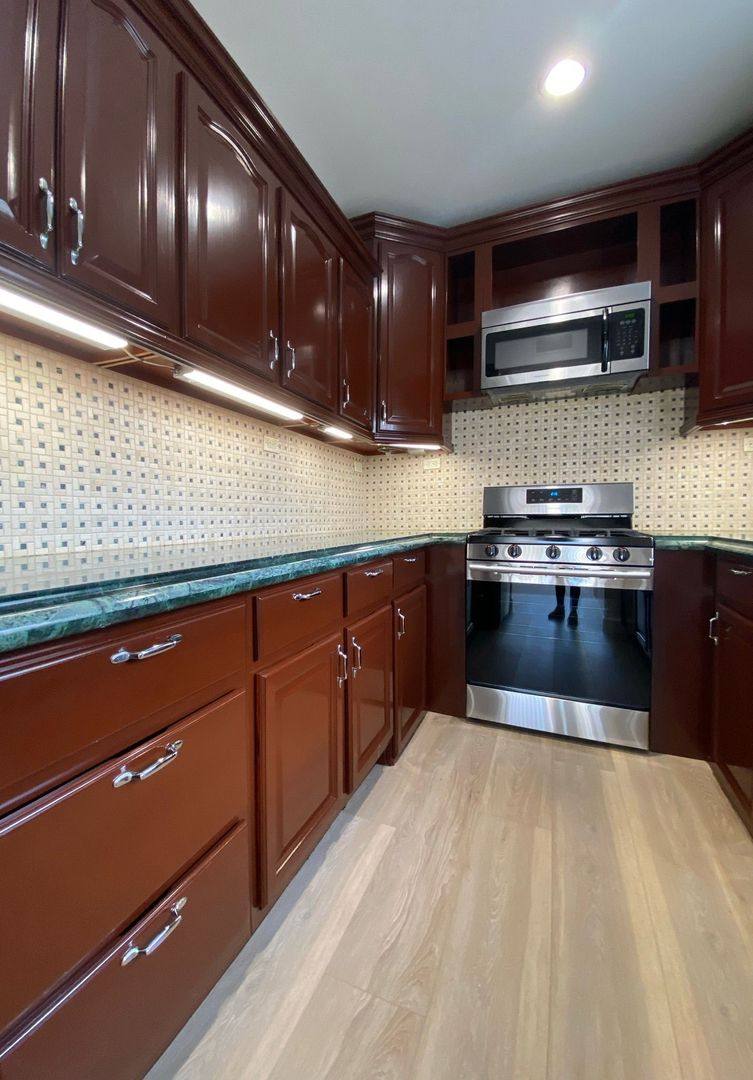 Apartment for rent at 1467 S Holt Ave, Los Angeles, CA 90035