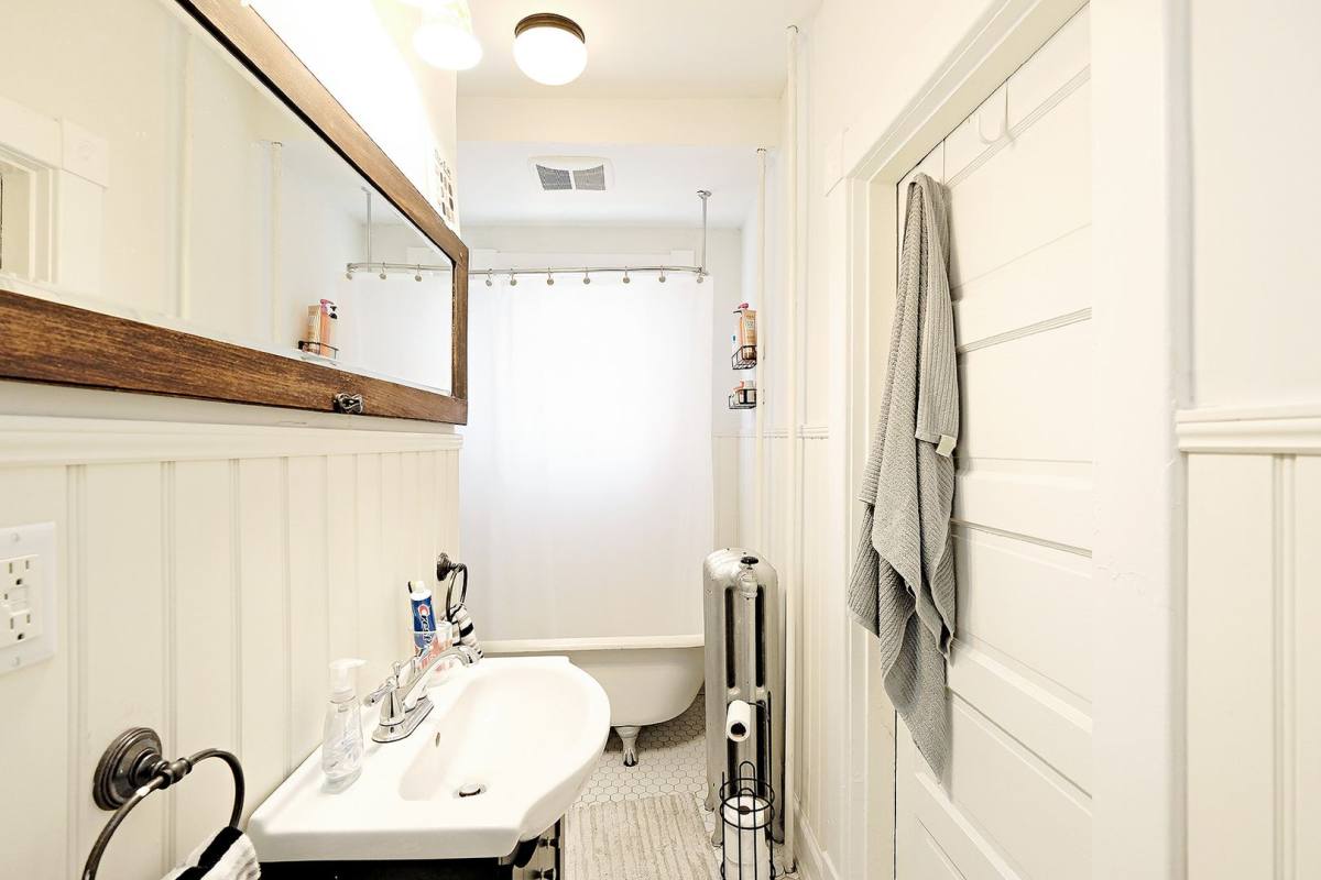 Apartment for rent at 625 Ridge St, Charlottesville, VA 22902