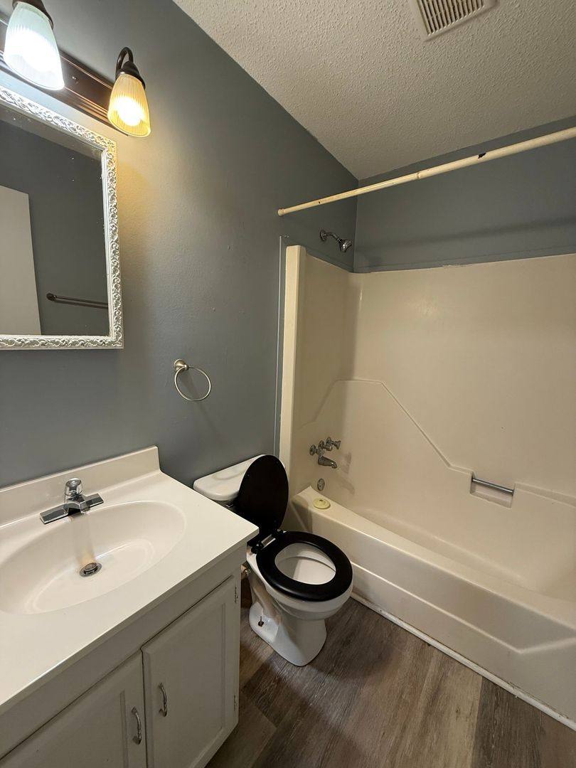 Townhouse for rent at 141 King George Court, Jacksonville, NC 28546