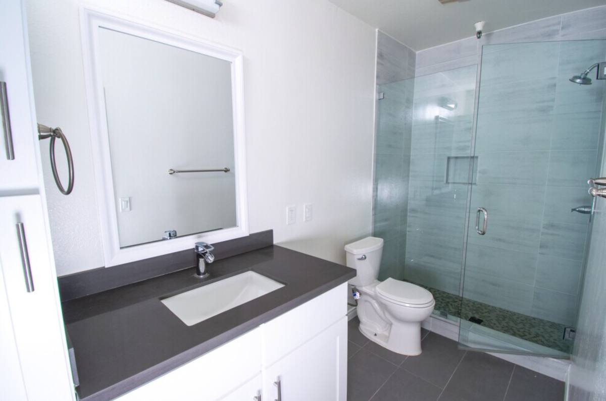 Apartment for rent at 6633 Yucca St, Los Angeles, CA 90028