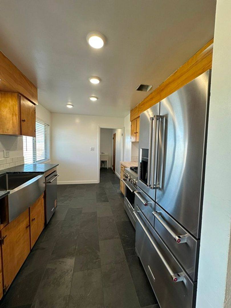 House for rent at 10680 Highway, Klamath Falls, OR 97603