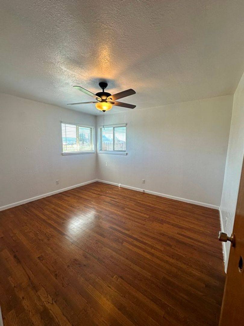 House for rent at 10680 Highway, Klamath Falls, OR 97603