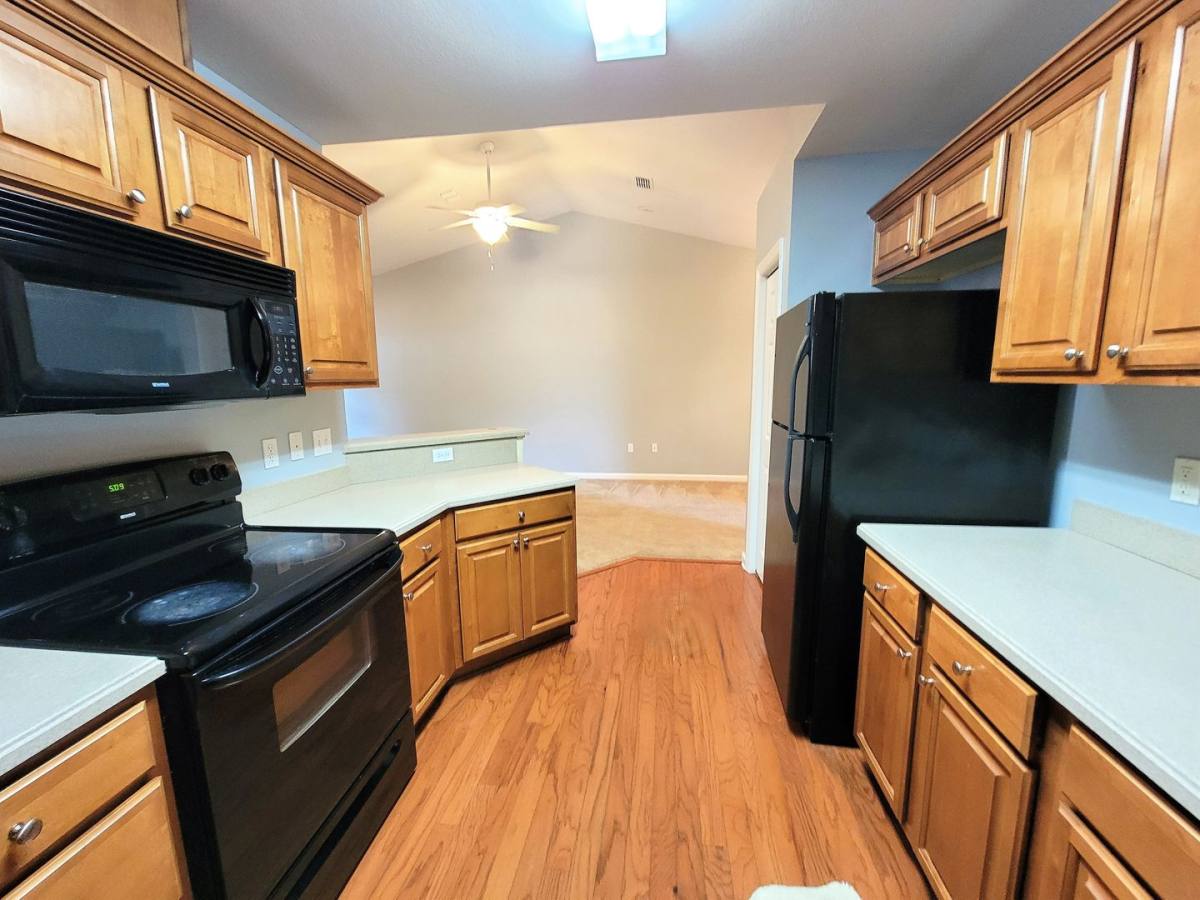 Townhouse for rent at 1659 Quazar Rd, Tallahassee, FL 32311