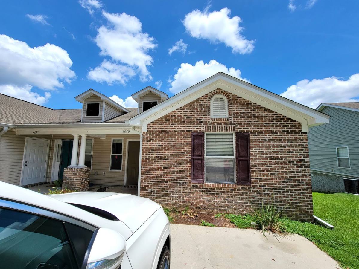 Townhouse for rent at 1659 Quazar Rd, Tallahassee, FL 32311