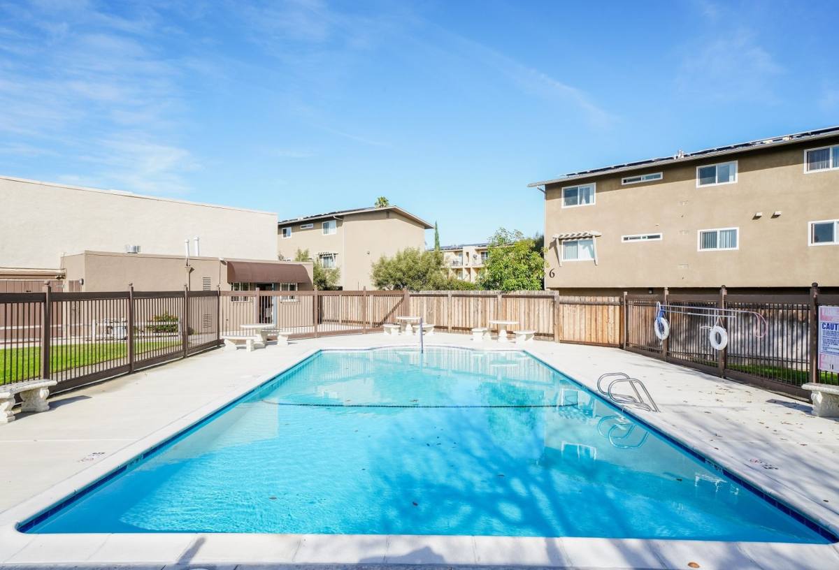 Apartment for rent at 460 E Mission Ave, Escondido, CA 92025