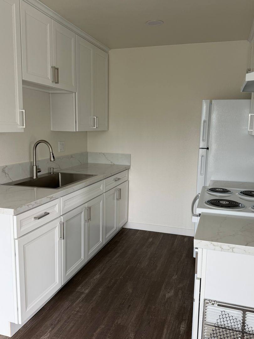 Apartment for rent at 460 E Mission Ave, Escondido, CA 92025