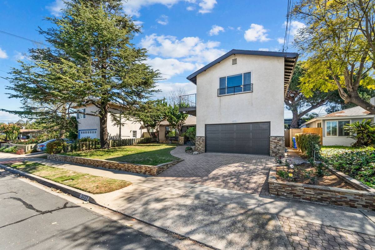 House for rent at 5773 Theta Place, San Diego, CA 92120