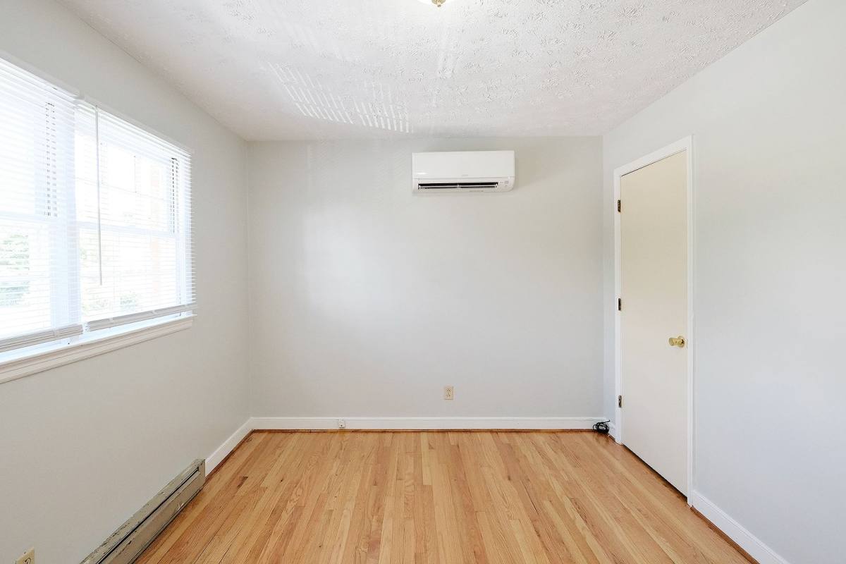 Townhouse for rent at 1406 Chesapeake St, Charlottesville, VA 22902