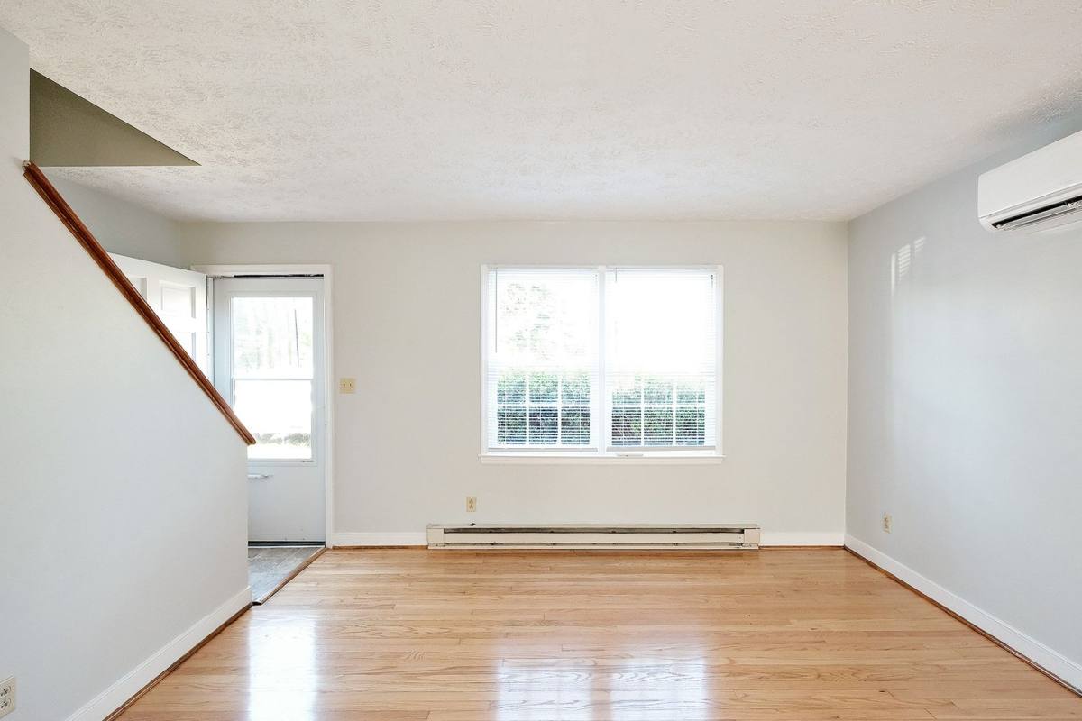 Townhouse for rent at 1406 Chesapeake St, Charlottesville, VA 22902