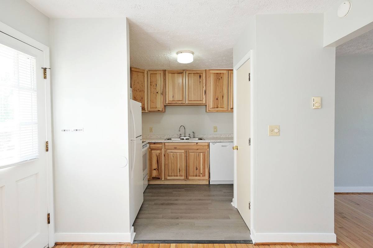 Townhouse for rent at 1406 Chesapeake St, Charlottesville, VA 22902
