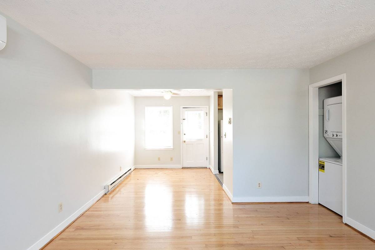 Townhouse for rent at 1406 Chesapeake St, Charlottesville, VA 22902