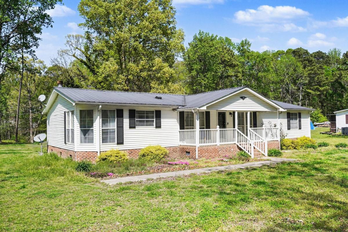 House for rent at 4705 Pearl Rd, Raleigh, NC 27610