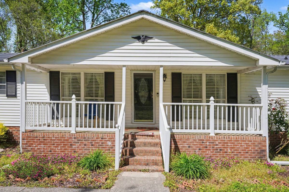 House for rent at 4705 Pearl Rd, Raleigh, NC 27610