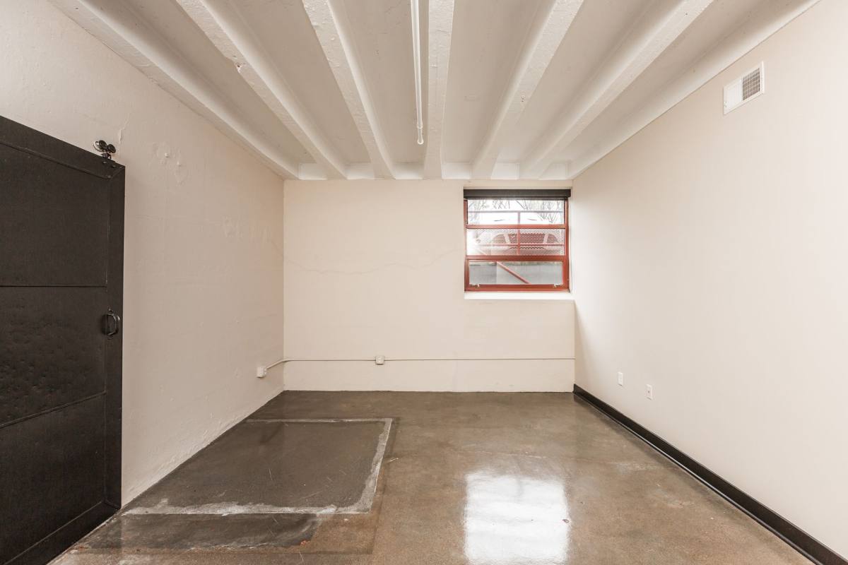 Apartment for rent at 1401 E 10th St, Indianapolis, IN 46201