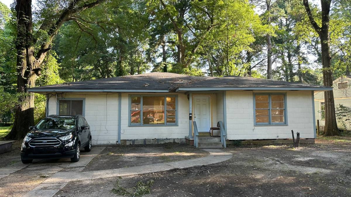 House for rent at 3717 Grammont, Monroe, LA 71201