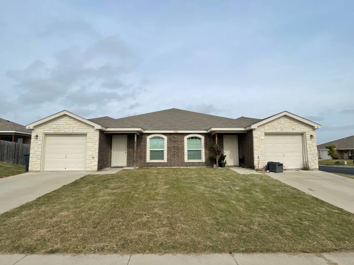 Apartment for rent at 3800 John Chisholm Loop, Killeen, TX 76542