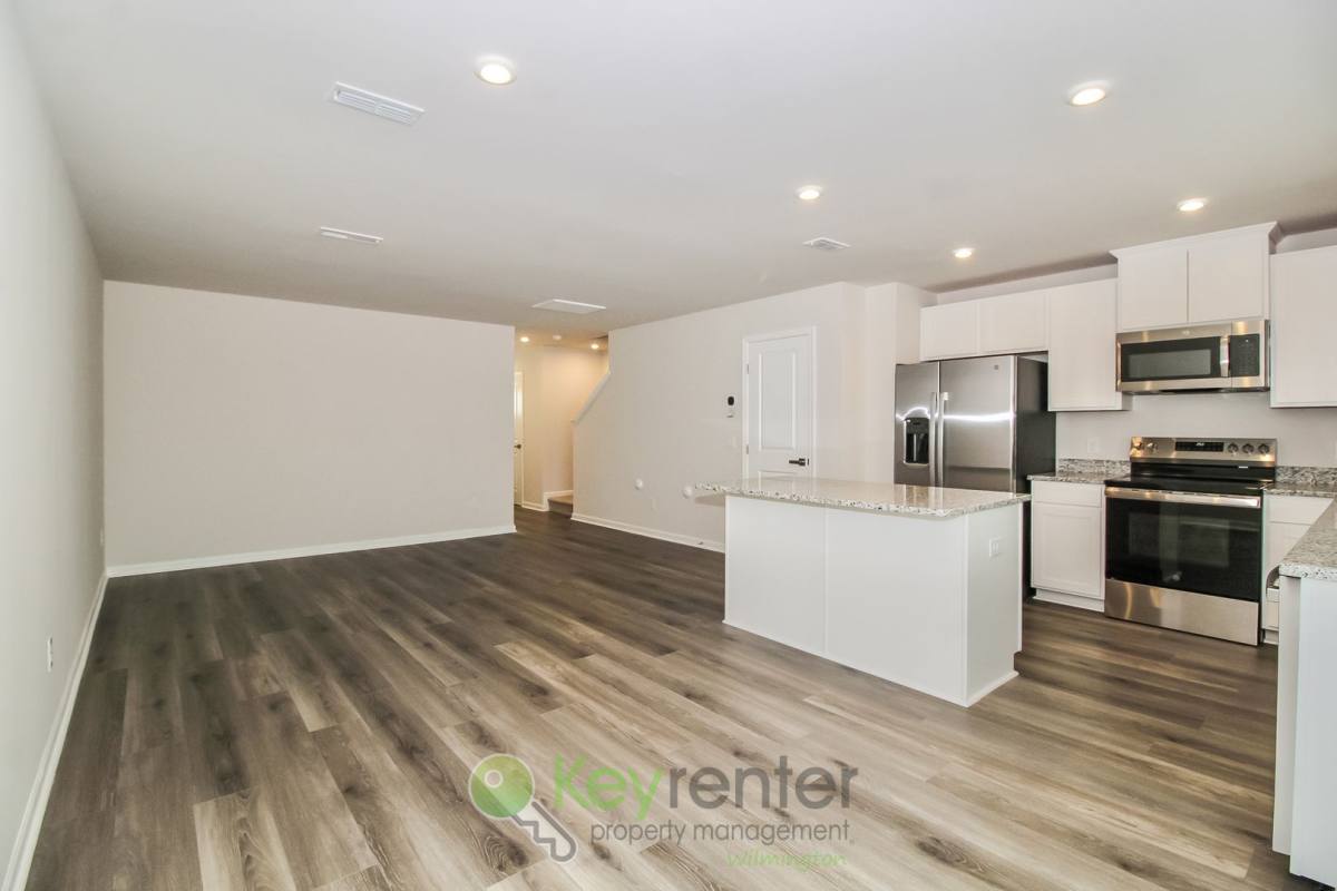 Townhouse for rent at 3198 Edgemead Circle NW #D, Calabash, NC 28467
