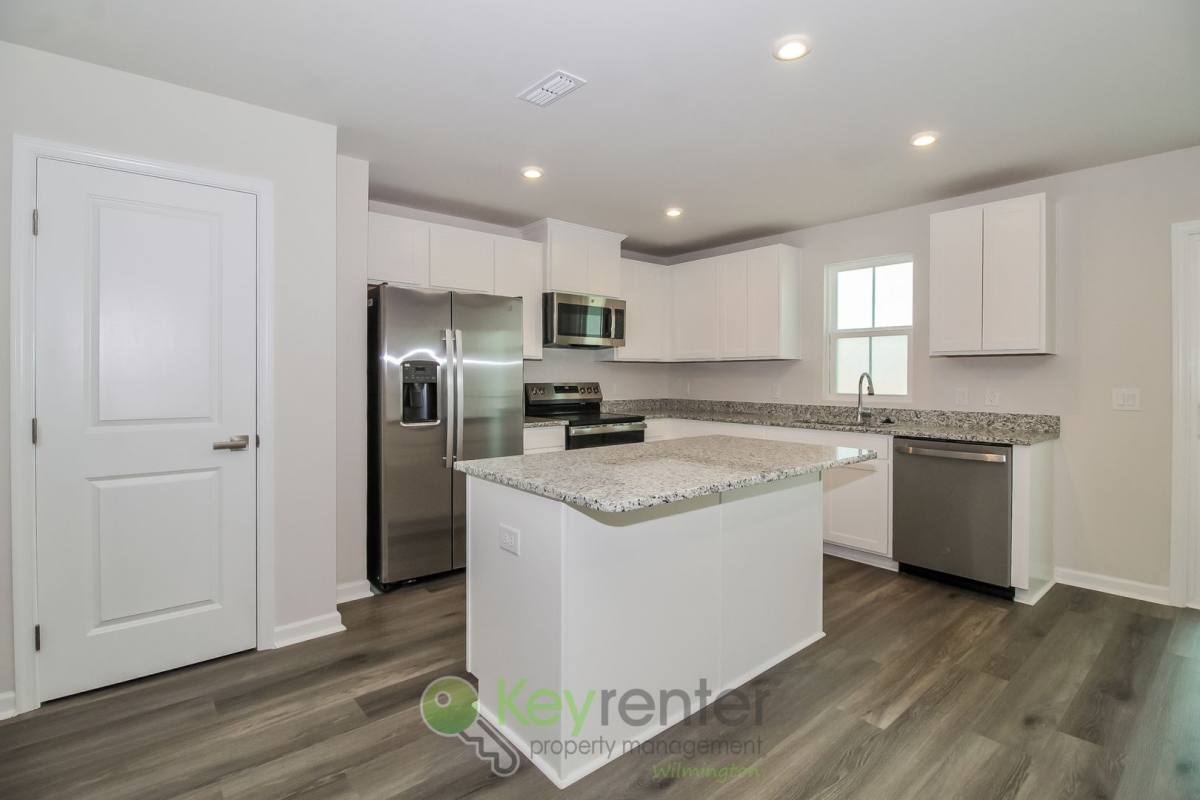 Townhouse for rent at 3198 Edgemead Circle NW #D, Calabash, NC 28467