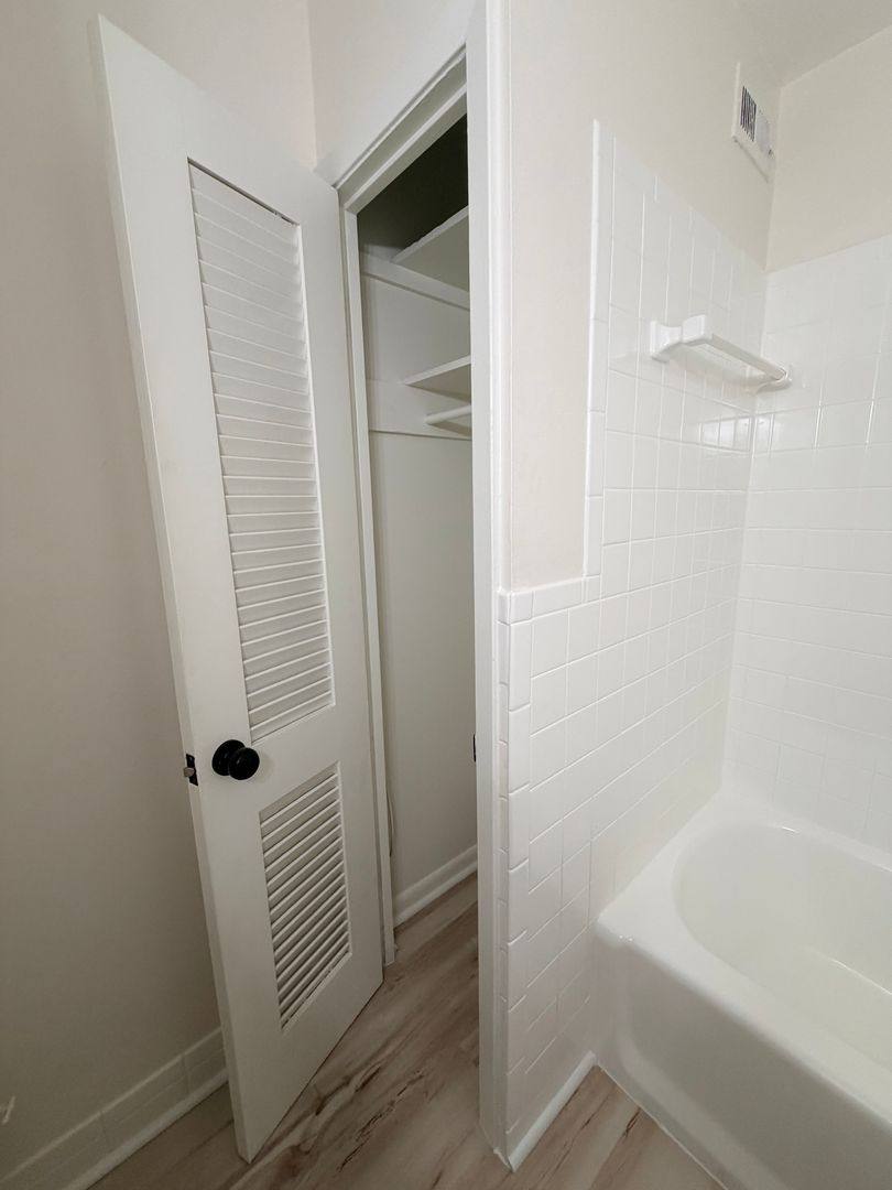 Apartment for rent at 204 N Fillmore St, Little Rock, AR 72205