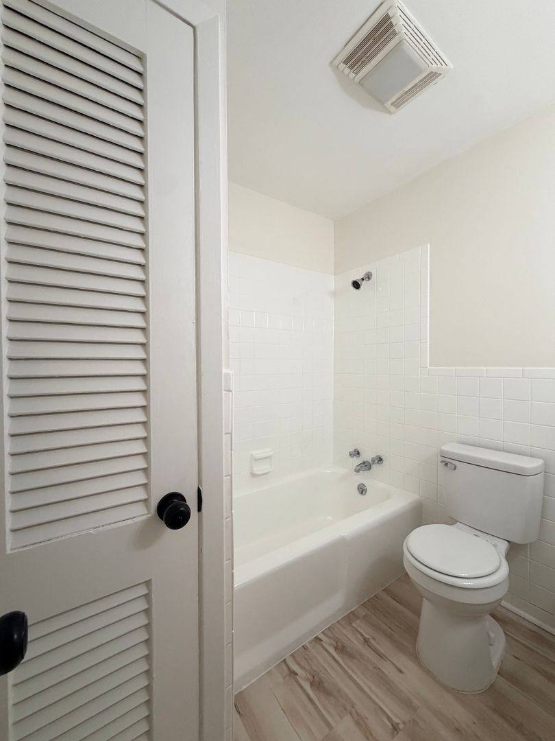 Apartment for rent at 204 N Fillmore St, Little Rock, AR 72205