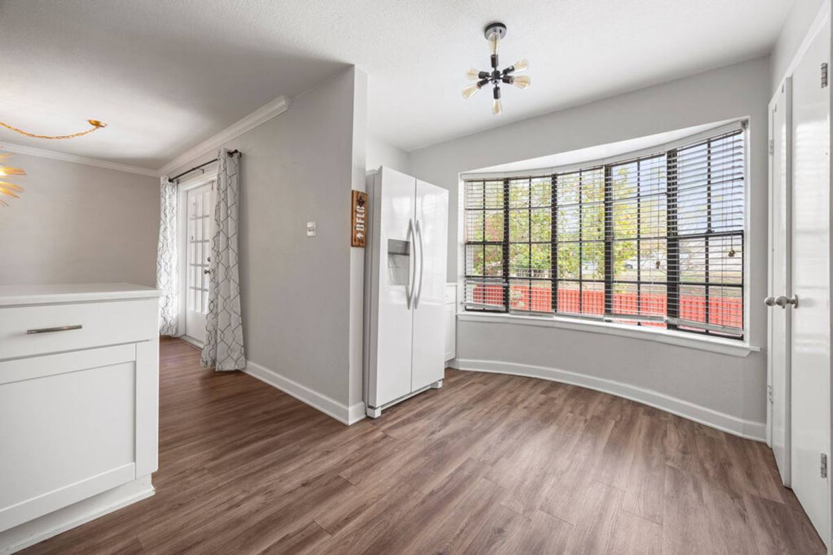 Townhouse for rent at 7711 Callaghan Rd, San Antonio, TX 78229
